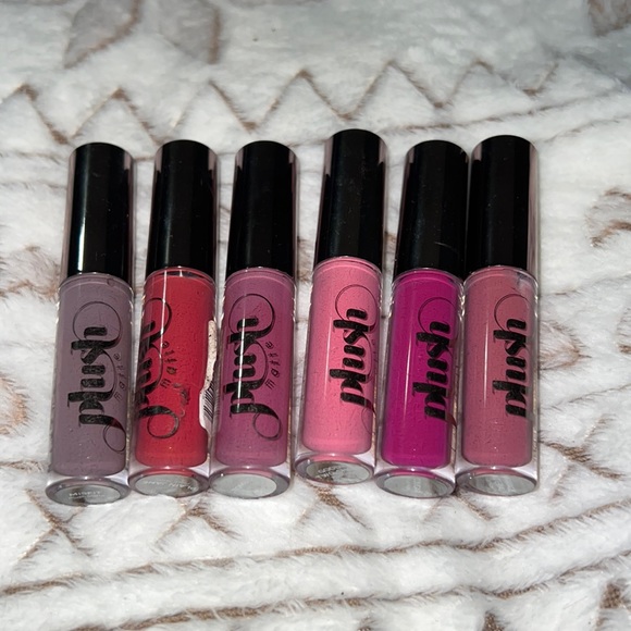 makeup geek Other - Make up gate plush matte lipstick